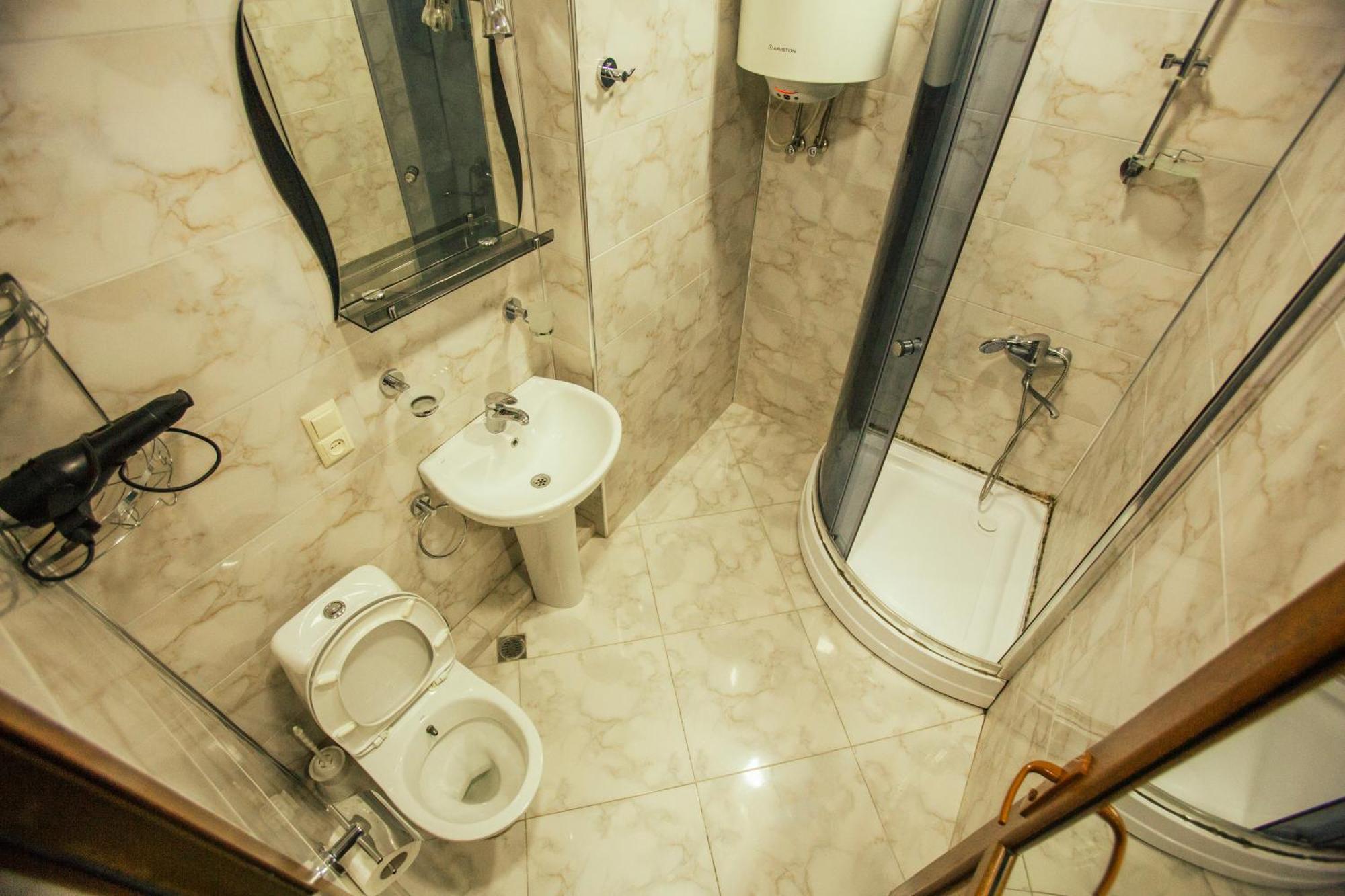 Batumi Royal Apartments Экстерьер фото