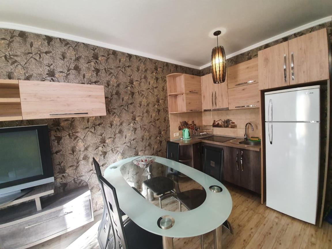 Batumi Royal Apartments Экстерьер фото